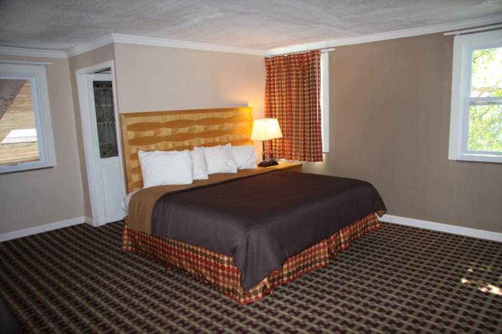 King Room,61269994:JPEG